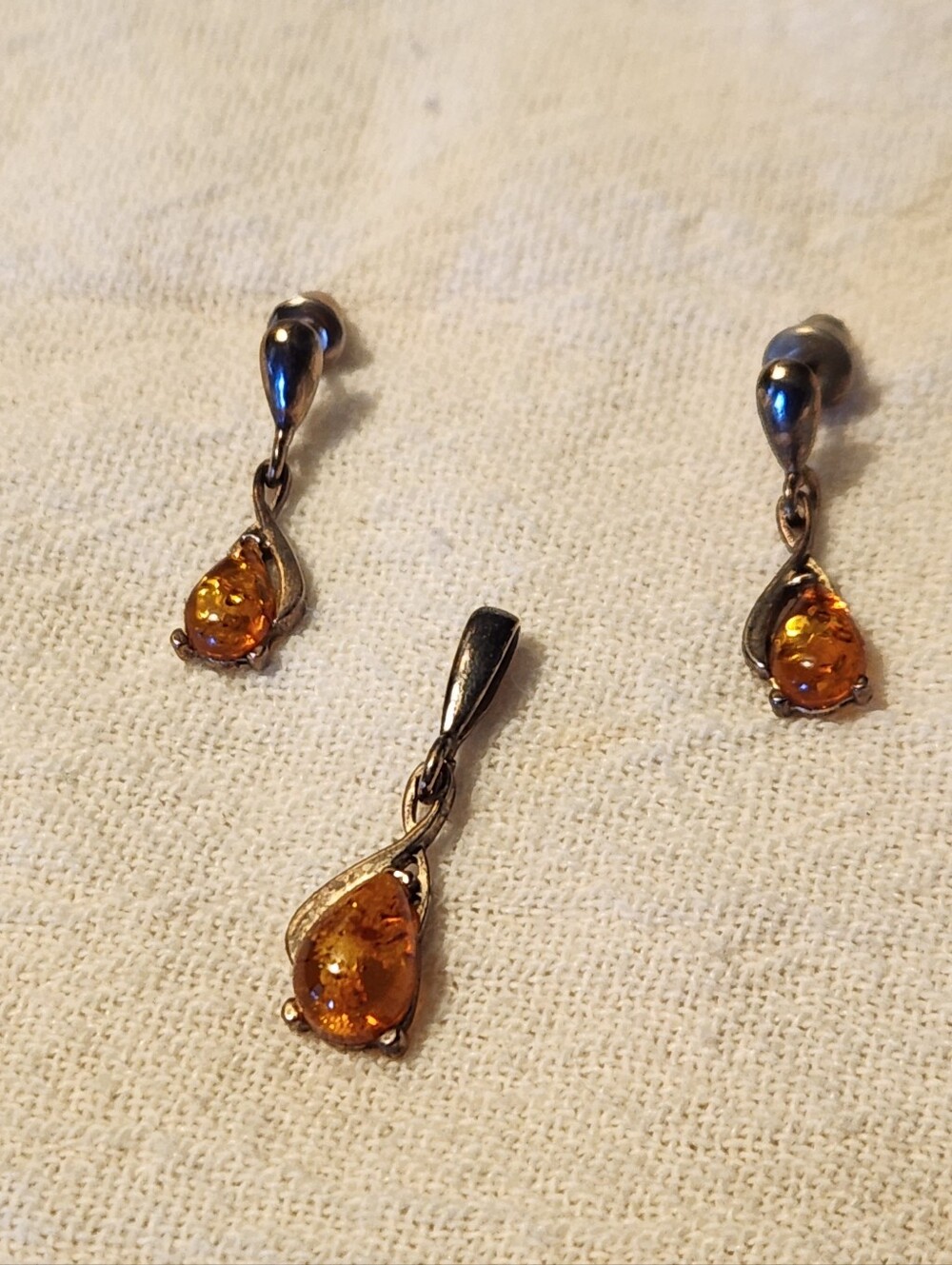 Amber Teardrop Pendant and Earrings Set - Silver